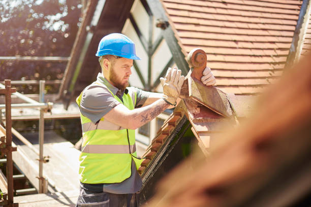 Best Roof Leak Repair  in Newburg, WI